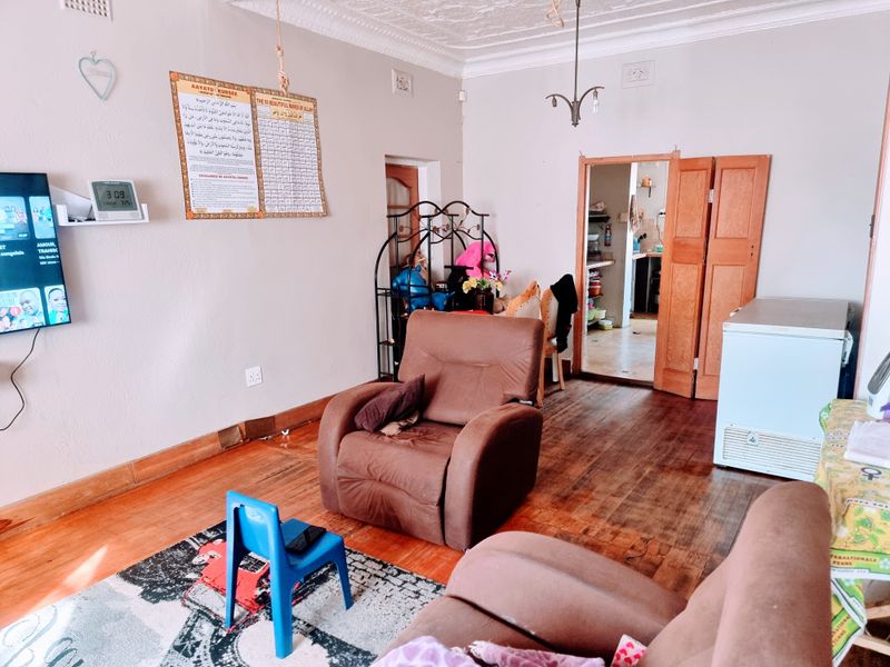 Stunning 3bedroom freestanding home in Kensington, Johannesburg perfect for family living! - Photo 3