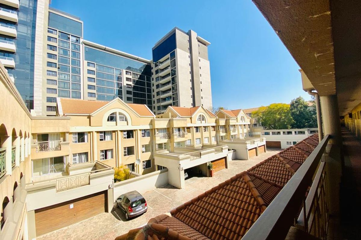 2 Bed Apartment in Morningside - Photo 2