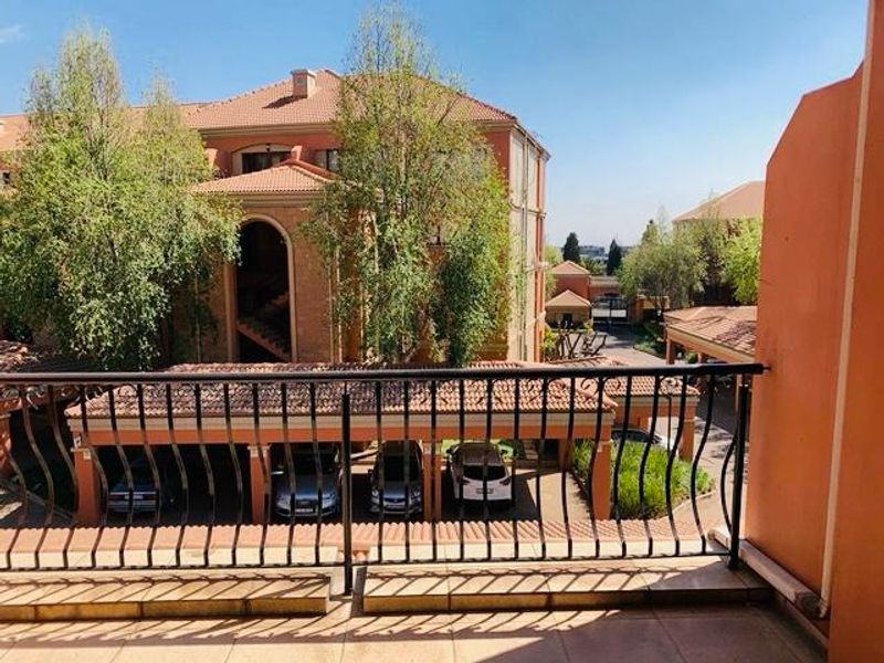 Apartment Rental Monthly In Sandton - Photo 9
