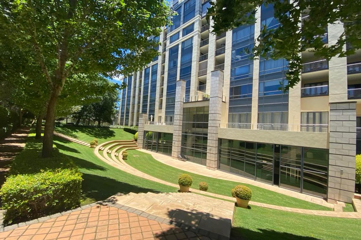 2 Bed Apartment  in Morningside - Photo 2