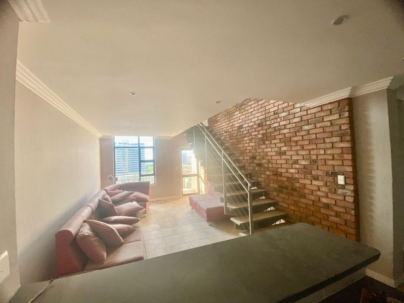 3 Bed Penthouse in Morningside to Let - Photo 6
