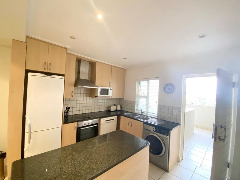Apartment Rental Monthly In Sandton - Photo 3