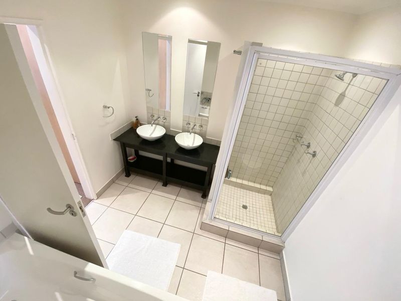 Apartment Rental Monthly In Sandton - Photo 8