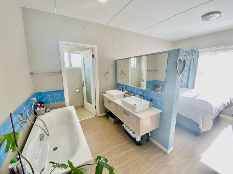 3 Bed Apartment in Paulshof - Photo 9