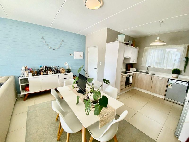 3 Bed Apartment in Paulshof - Photo 4