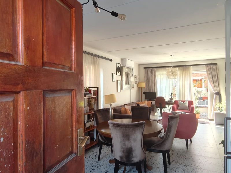 Charming 2 Bed Townhouse in North-riding... - Photo 10