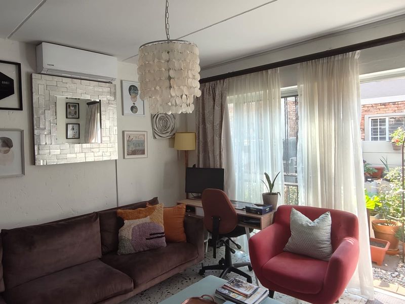 Charming 2 Bed Townhouse in North-riding... - Photo 7