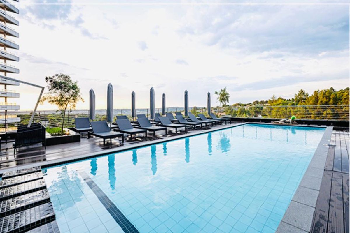 3 Bed 3 Bath Apartment in Sandton - Photo 4