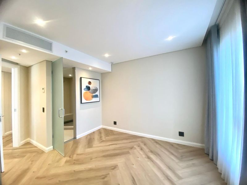 3 Bed 3 Bath Apartment in Sandton - Photo 10