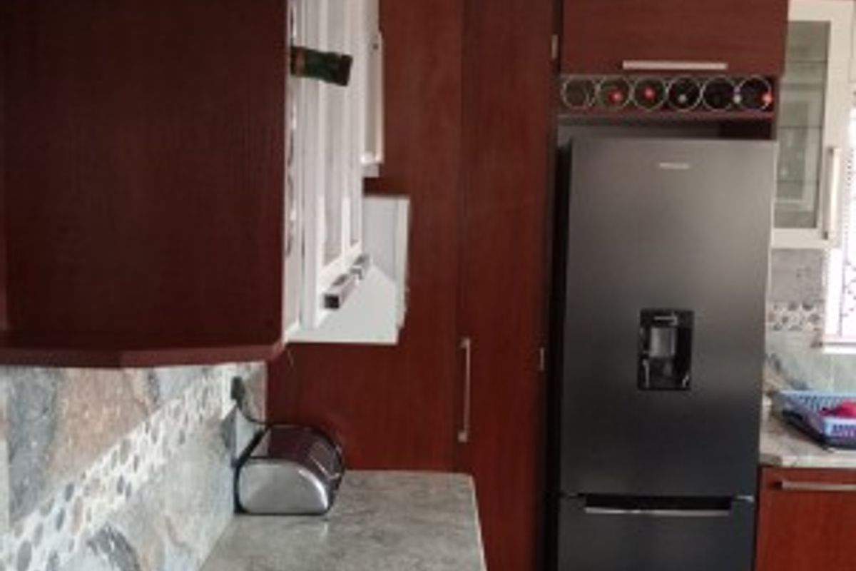 Residence awaiting your personal touch in Lawley Ext 3 - Photo 3