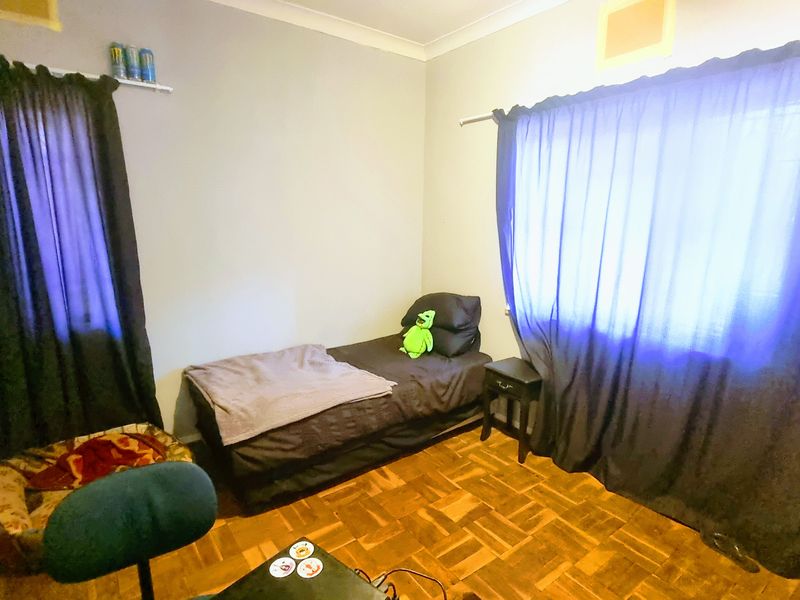 3 BEDROOMS HOME FOR SALE IN THE HEART OF LINMEYER FOR R 1,330,000 - Photo 10