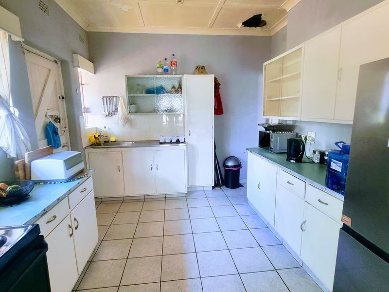 3 BEDROOMS HOME FOR SALE IN THE HEART OF LINMEYER FOR R 1,330,000 - Photo 7