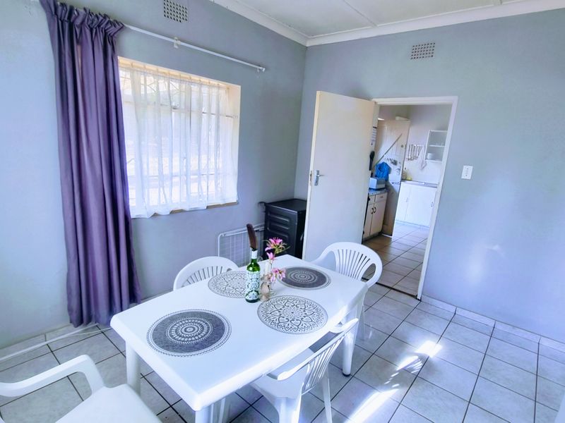 3 BEDROOMS HOME FOR SALE IN THE HEART OF LINMEYER FOR R 1,330,000 - Photo 6
