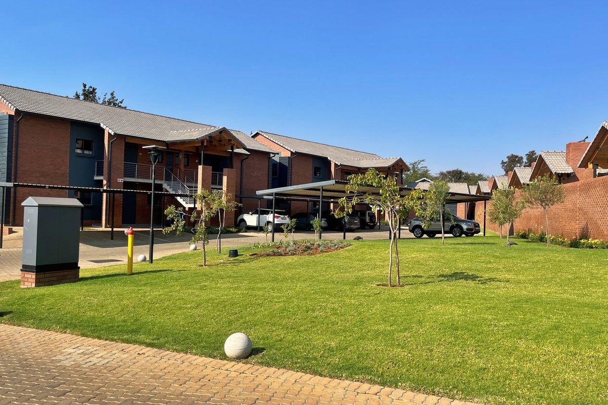 Apartment For Sale In Pretoria - Photo 2