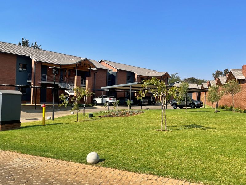 Apartment For Sale In Pretoria - Photo 2