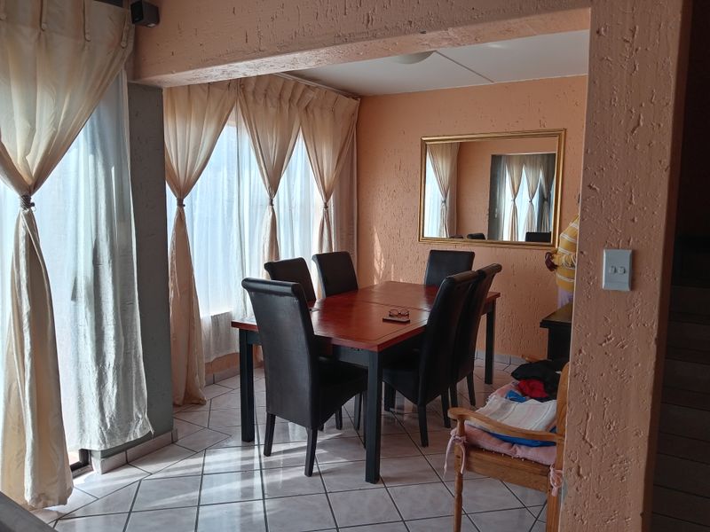 3B3B DUPLEX FOR SALE - Photo 8