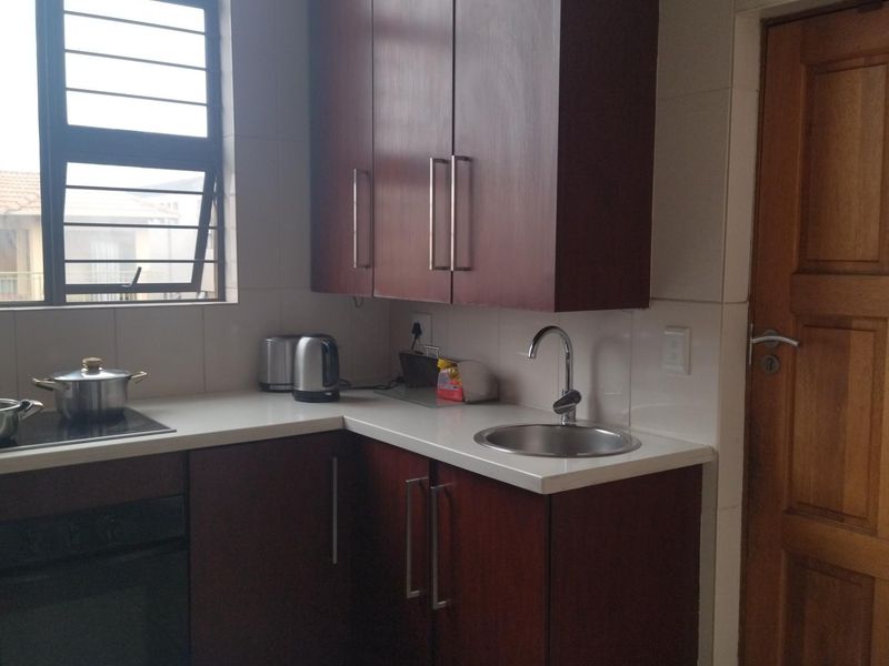 Stunning Double Storey property for sale in South Crest - Photo 7