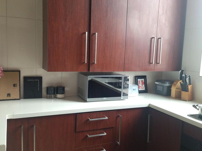 Stunning Double Storey property for sale in South Crest - Photo 6