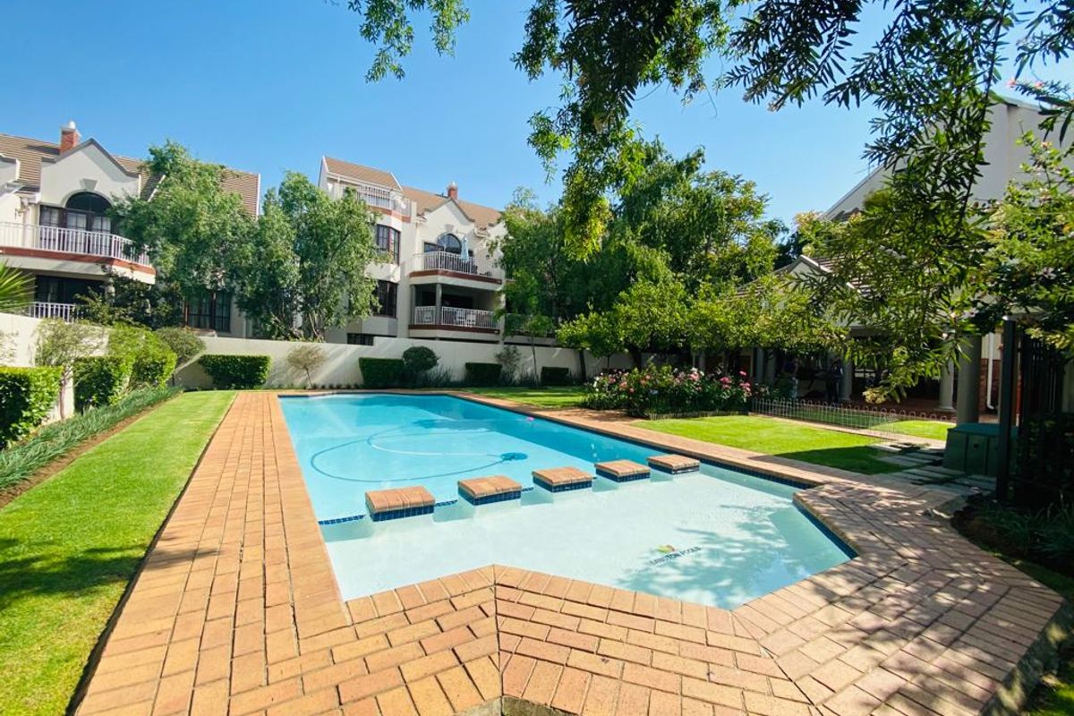 3 Bed Apartment in Rivonia for sale - Photo 2