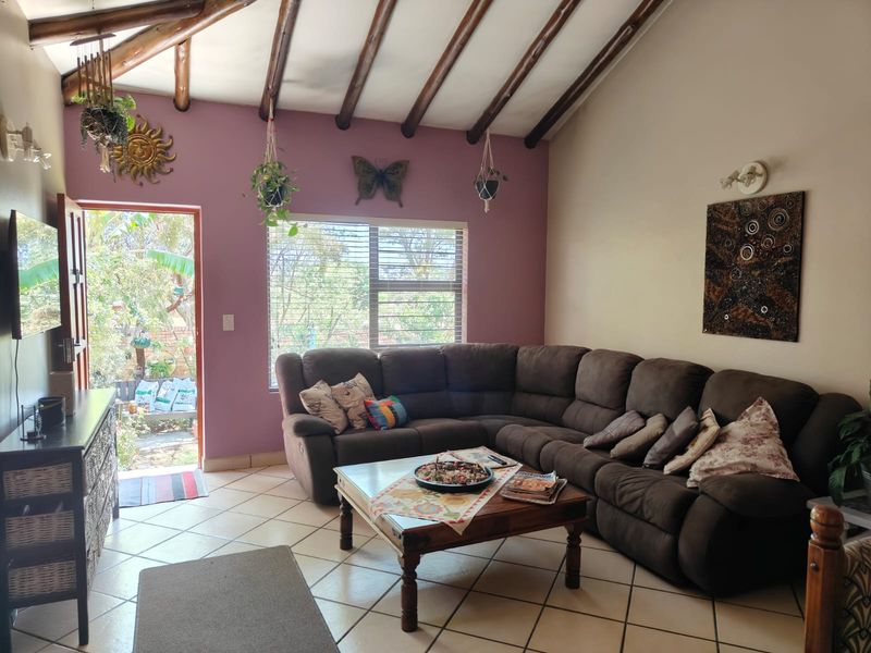 Exquisit 3 bedroom townhouse for sale in a prime location - your dream home awaits! Don't miss out! - Photo 5