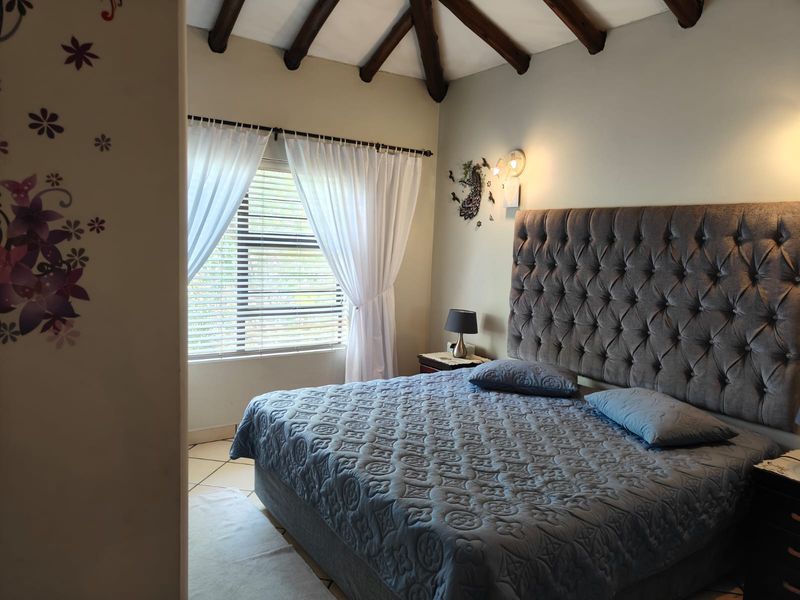 Exquisit 3 bedroom townhouse for sale in a prime location - your dream home awaits! Don't miss out! - Photo 9