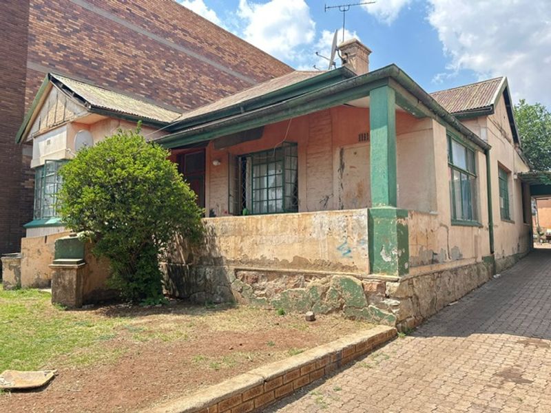 House For Sale In Johannesburg - Photo 3