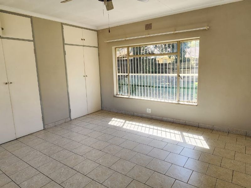 3 BEDROOMS PROPERTY FOR SALE IN THE HEART OF THREE RIVERS VEREENINGING FO R 1,450,000 - Photo 2