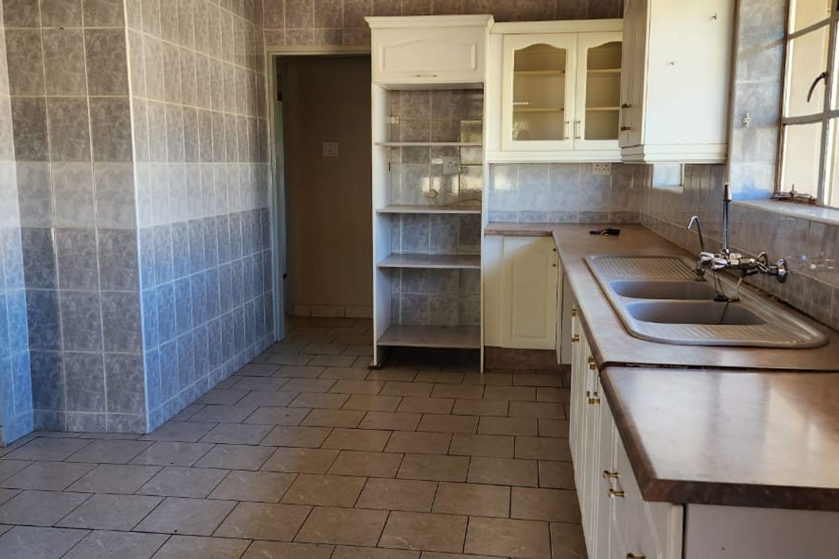 3 BEDROOMS PROPERTY FOR SALE IN THE HEART OF THREE RIVERS VEREENINGING FO R 1,450,000 - Photo 3