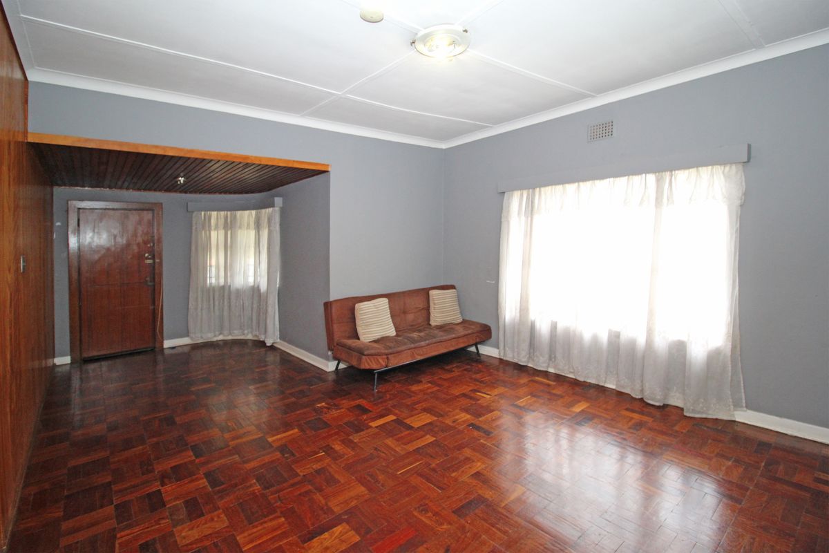 SPACIOUS 3 BEDROOMS PROPERTY FOR SALE IN AUCKLAND PARK GOOD FOR INVESTMENT - Photo 3