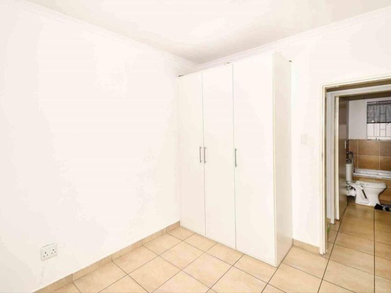 2bedroom Family Home in Stamford Closed Complex - Photo 6