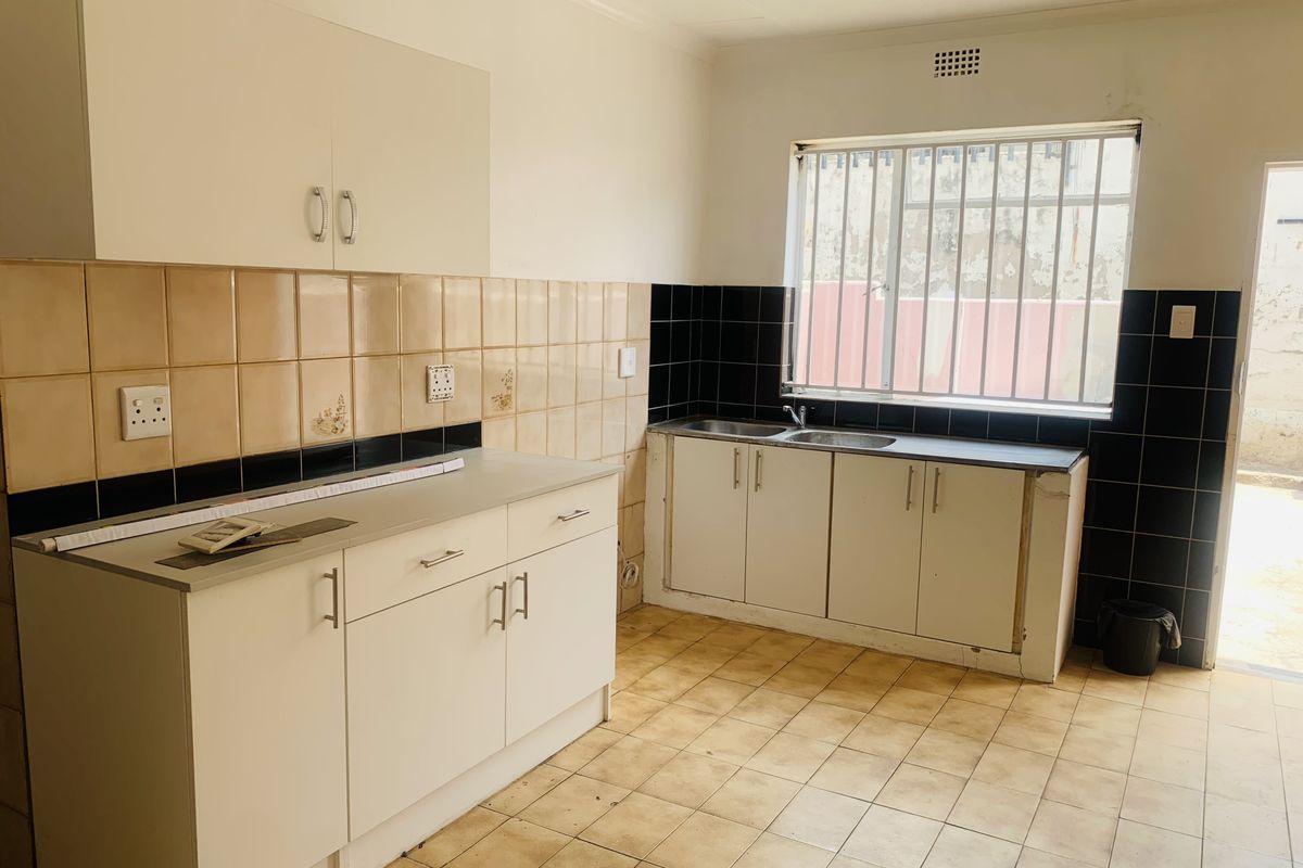 Completely renovated triple pair of Semi’s - Photo 4