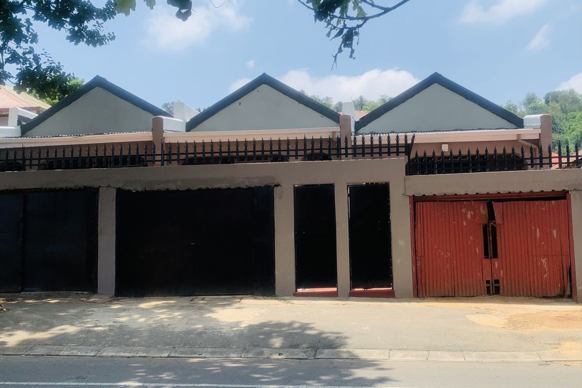 Completely renovated triple pair of Semi’s - Photo 2