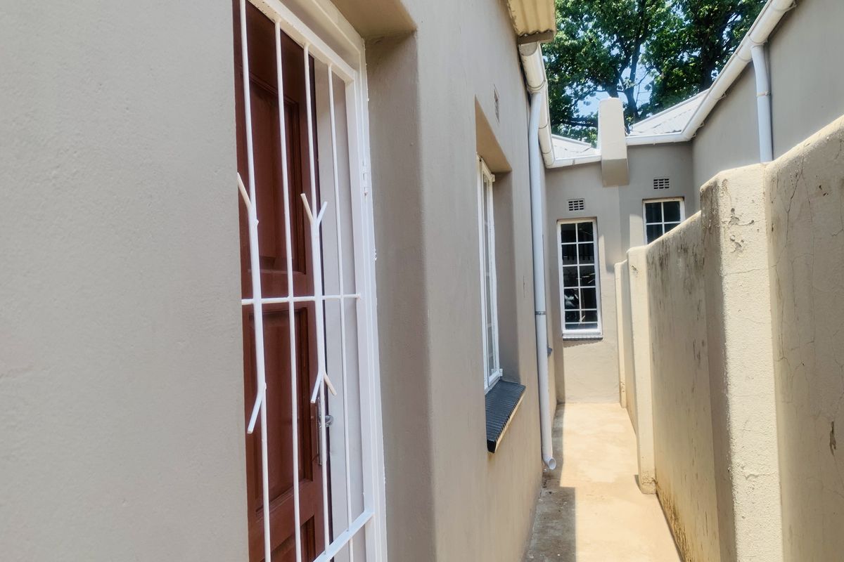 Completely renovated triple pair of Semi’s - Photo 3