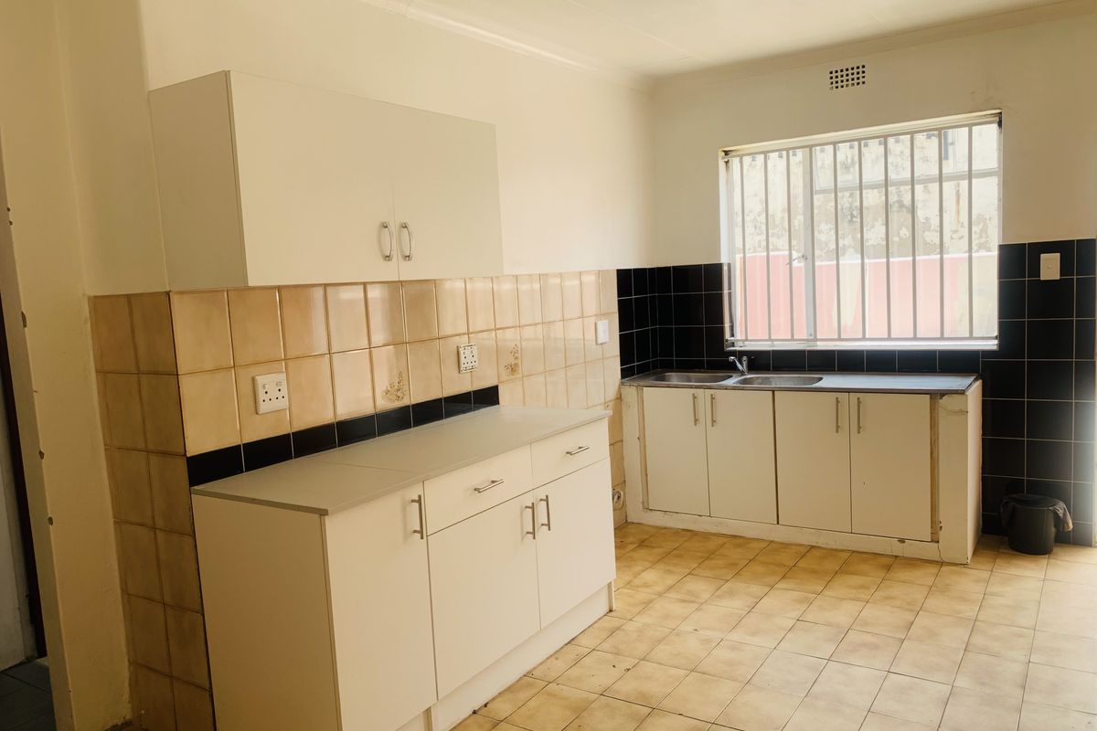 Completely renovated triple pair of Semi’s - Photo 5