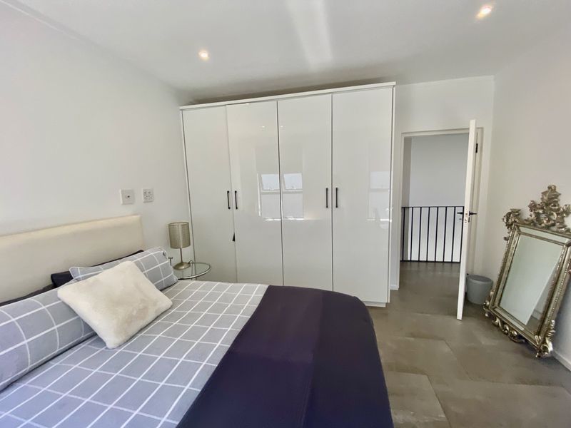 Furnished 3 Bedroom Townhouse to Let in Dunkeld West - Photo 7