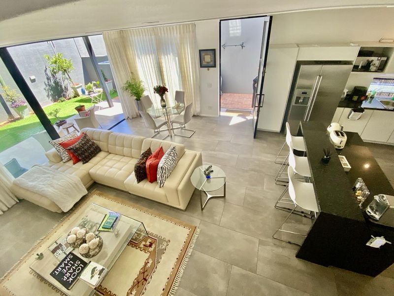 Furnished 3 Bedroom Townhouse to Let in Dunkeld West - Photo 5