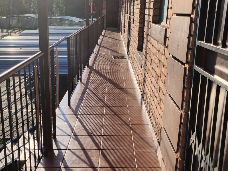 2 Bedroom Apartment For Sale - Photo 3