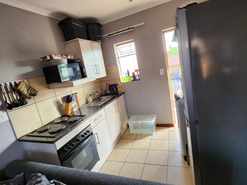 2 Bedroom Apartment For Sale - Photo 9