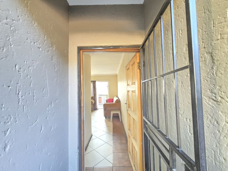 COZY  HOME - Photo 3