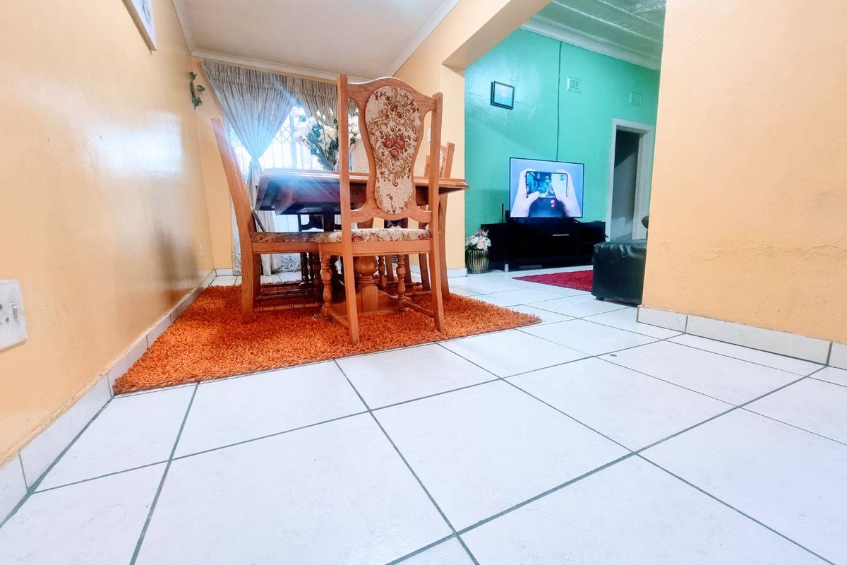 A LOVELY FAMILY HOME FOR SALE IN GREYMONT - Photo 4