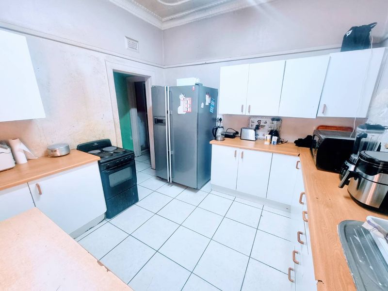 A LOVELY FAMILY HOME FOR SALE IN GREYMONT - Photo 2