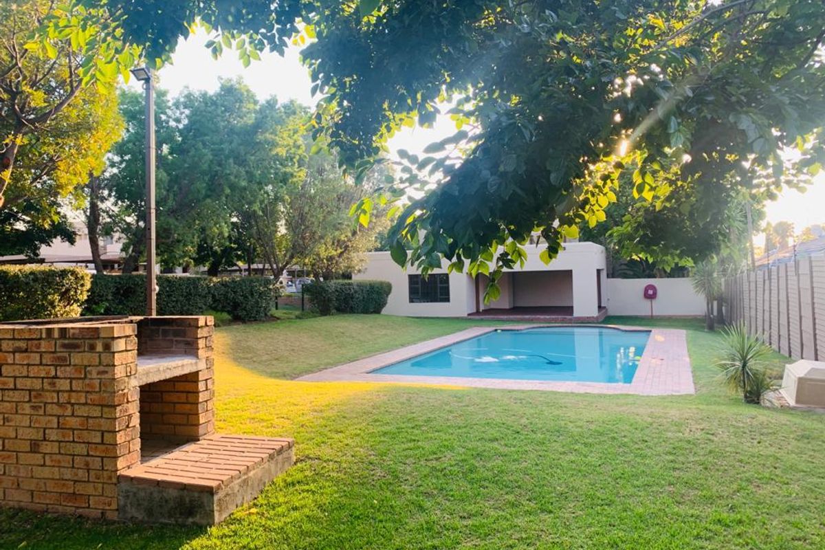 Elegant 2-bed apartment in Sunninghill, Sandton To Let - Photo 5