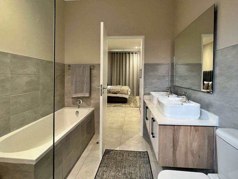 Townhouse For Sale In Pretoria - Photo 10