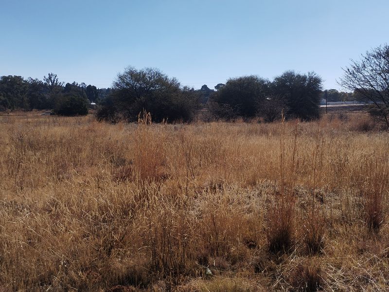 Farm Style Living - Spacious prime spot, perfect for your dream home or business venture - Photo 2