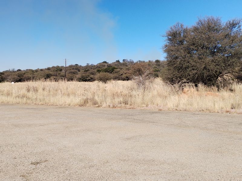 Farm Style Living - Spacious prime spot, perfect for your dream home or business venture - Photo 9