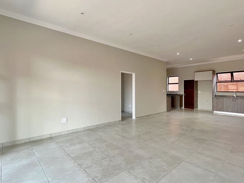 Townhouse For Sale In Pretoria - Photo 6
