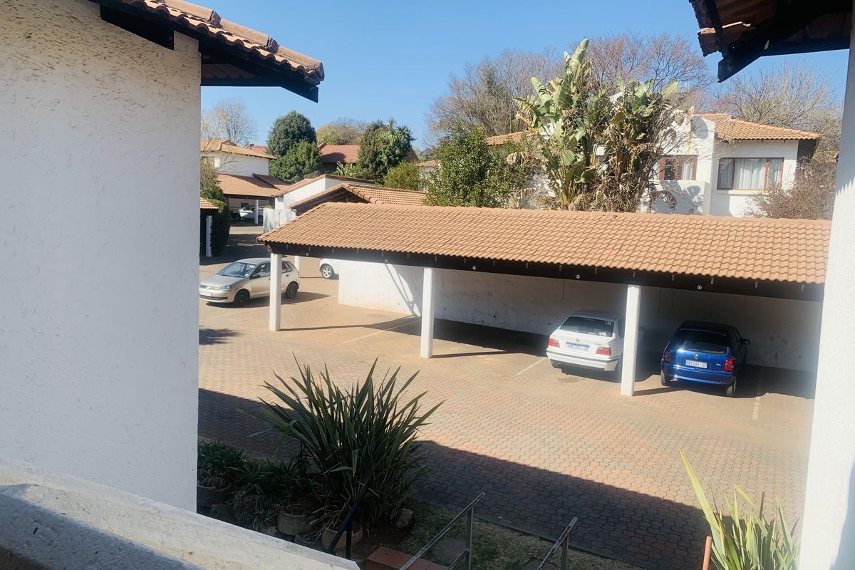 2 Bedroom apartment for sale - Photo 2