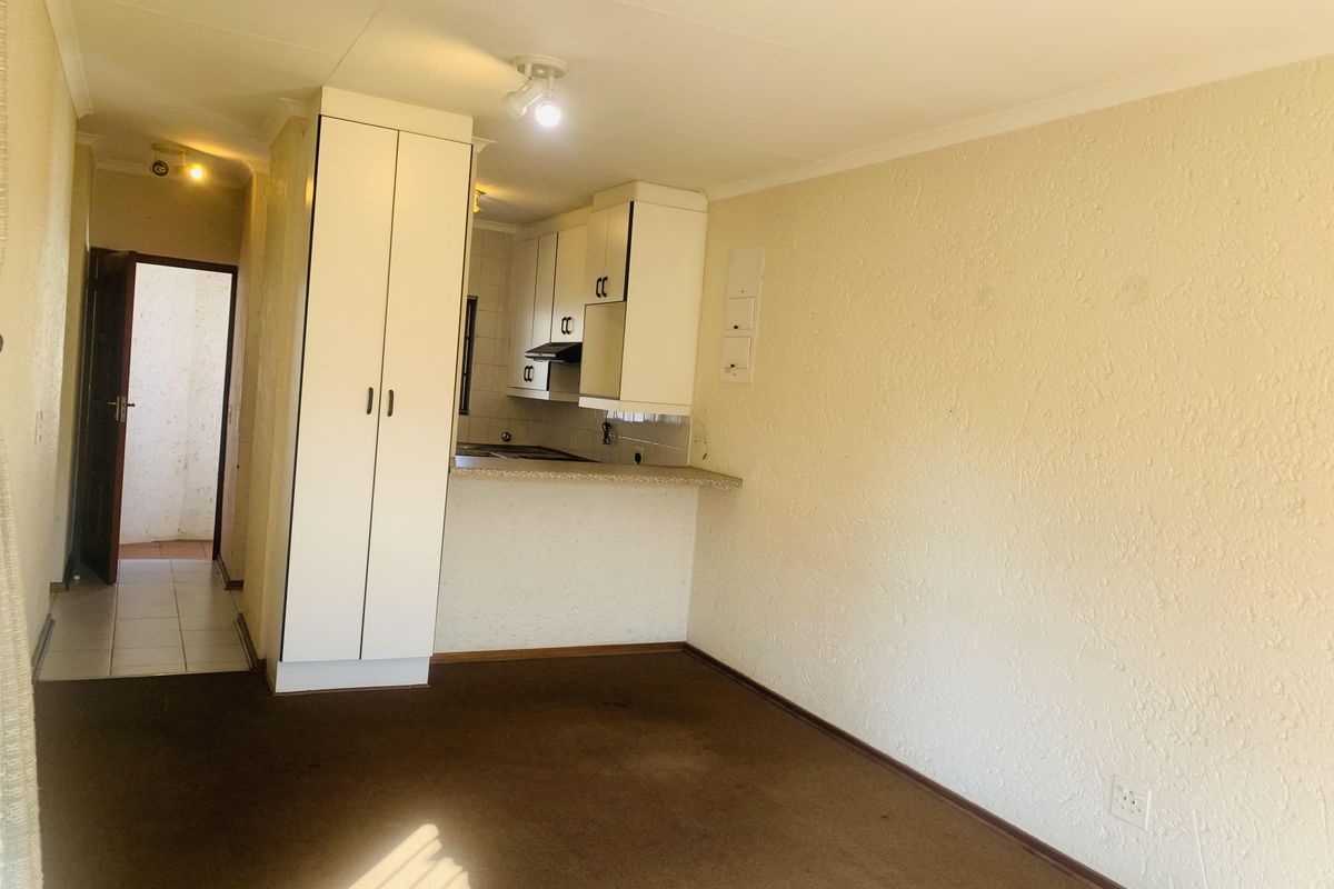 2 Bedroom apartment for sale - Photo 4