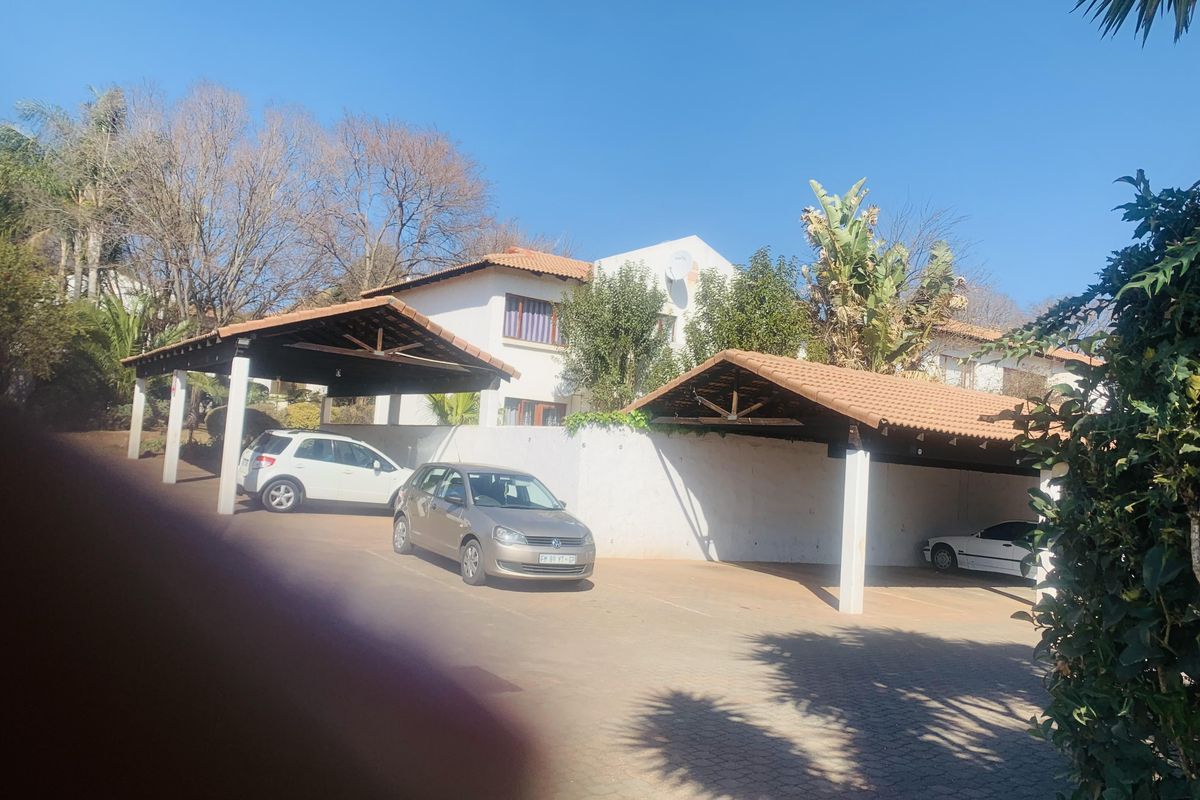 2 Bedroom apartment for sale - Photo 3