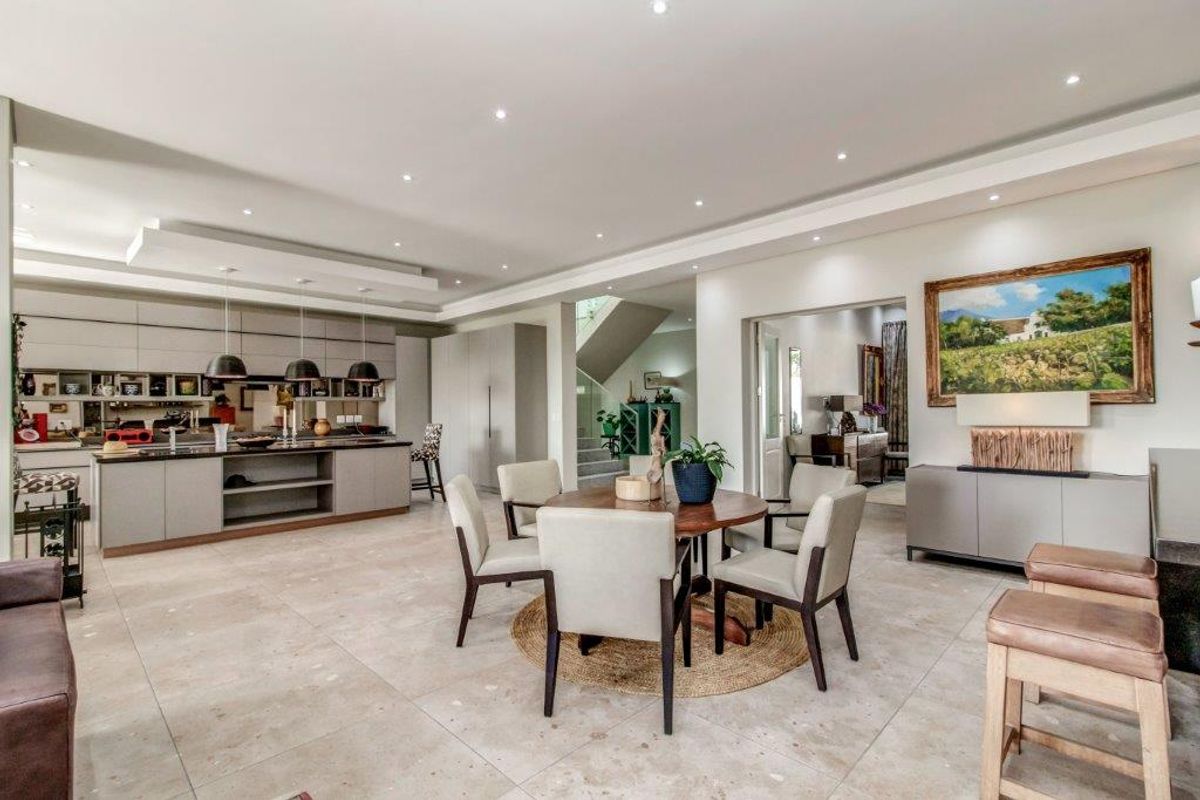 COMPLETELY OFF THE GRID - OPULENT FAMILY HOME IN A SECLUDED  ENCLAVE IN RIVERCLUB - Photo 4